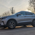 Geely Coolray из параллельного импорта: чем отличается от дилерской машины и на чём попадают покупатели