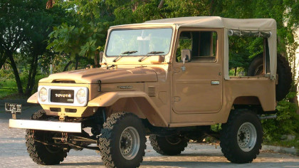 Какие двигатели устанавливались на Toyota Land Cruiser