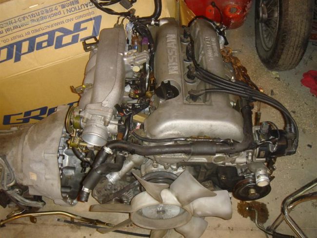 Двигатель Nissan SR20DET Silver top