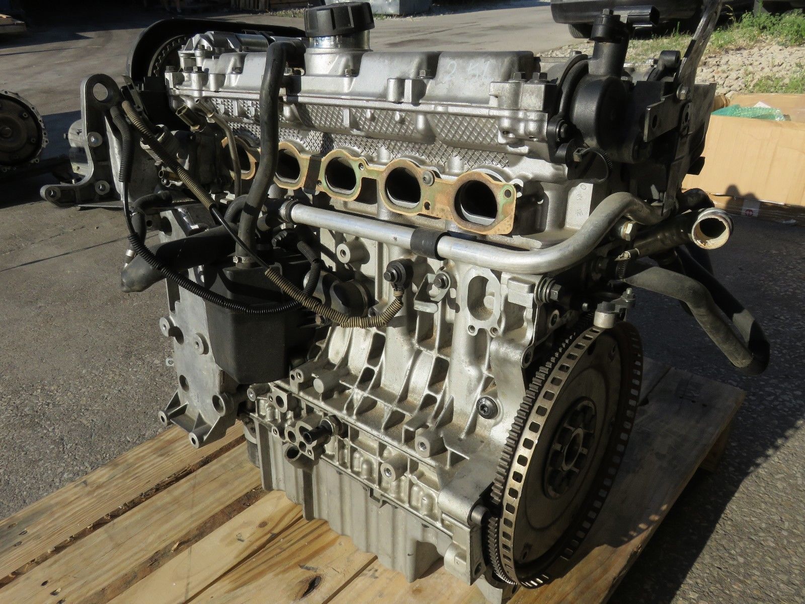 Двигатели Volvo S60 контрактные с установкой в Москве