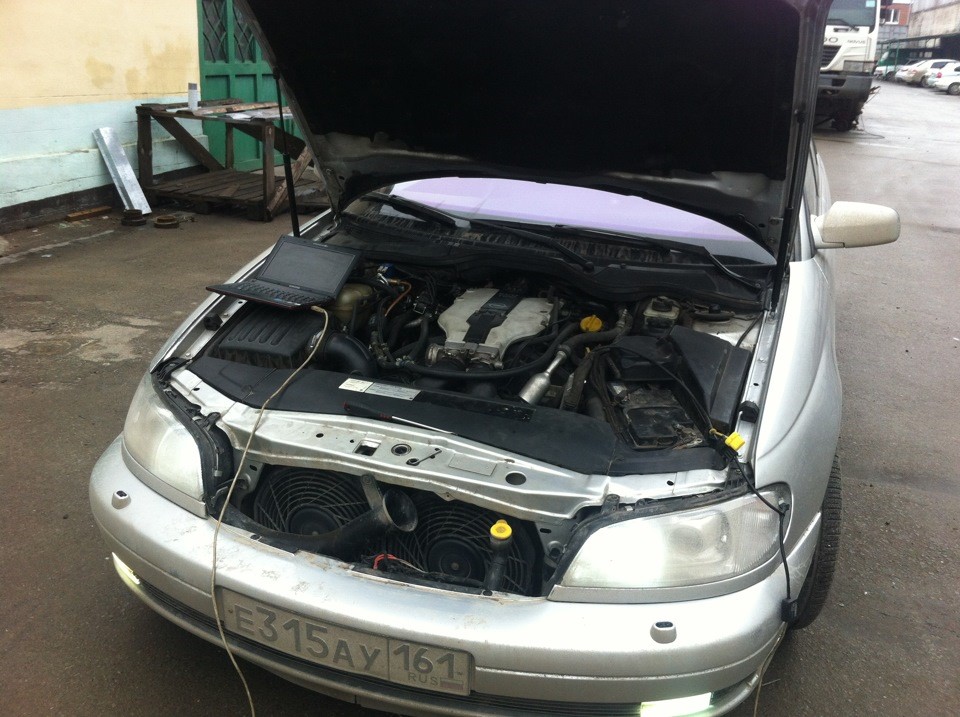 Двигатель Opel Y32SE