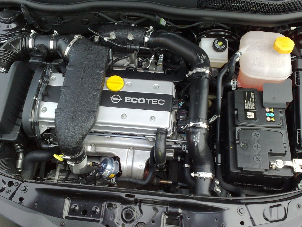 Моторный отсек Astra H c двигателем Z20LER