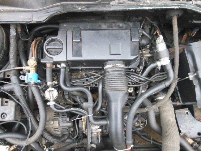 Бензиновые двигатели Peugeot 405