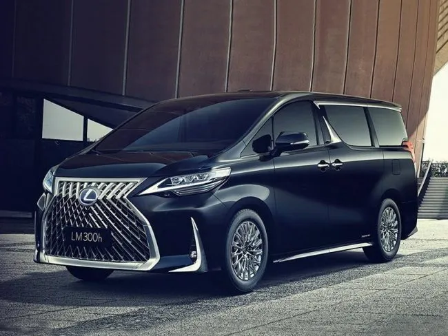 Внешний вид Lexus LM300h