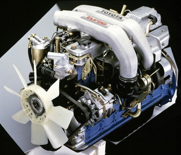 Двигатель 12H-T
