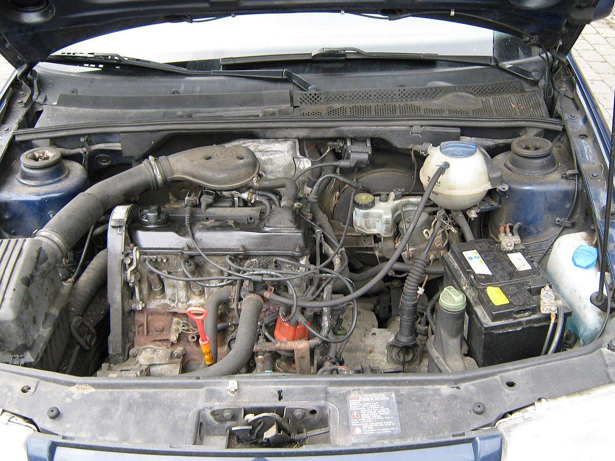 VW ADZ в моторном отсеке