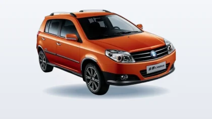 Geely MK Cross
