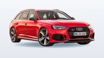 Audi RS4 V