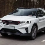 Характеристики Belgee X50: 4330 мм длины, база 2600, клиренс 180 по прайсу, багажник 330 литров и разгон 8,4 секунды