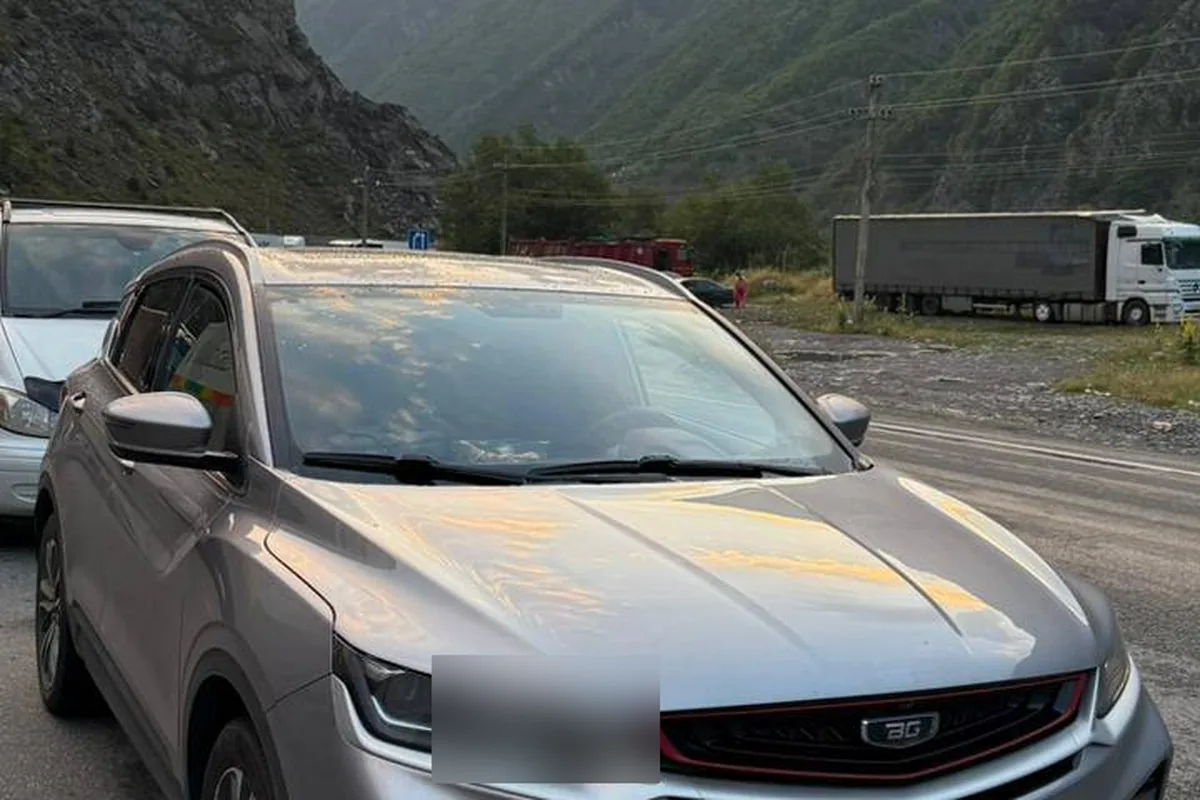 Belgee X50 в горном ущелье на Кавказе