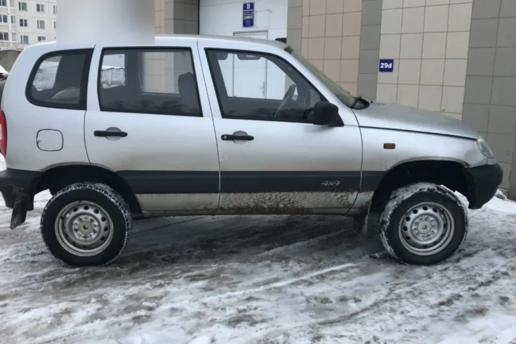 Шевроле Нива на шинах 195/65 R15