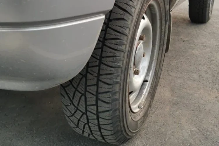 Шевроле Нива на шинах 205/75 R15