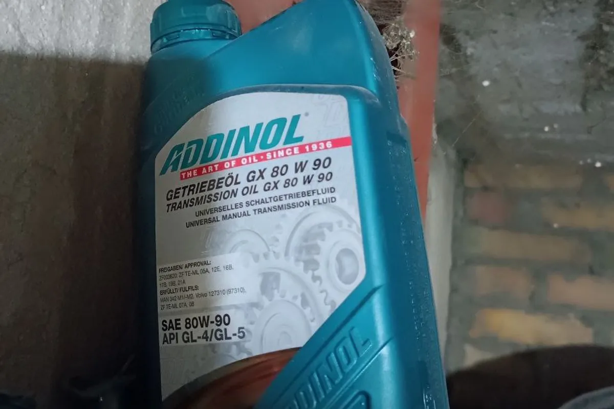 Бутылка трансмиссионного масла Addinol GX 80W-90 GL-4/5