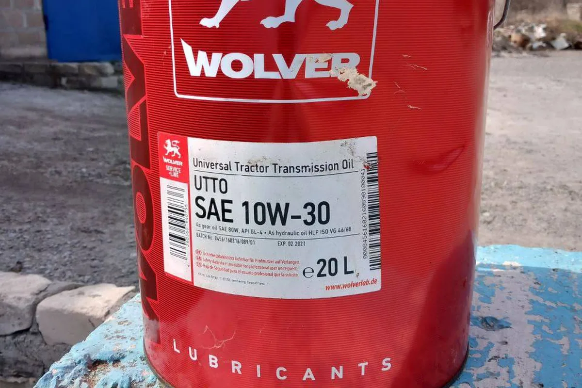Ведро тракторного масла UTTO 10W-30 с допуском GL-4