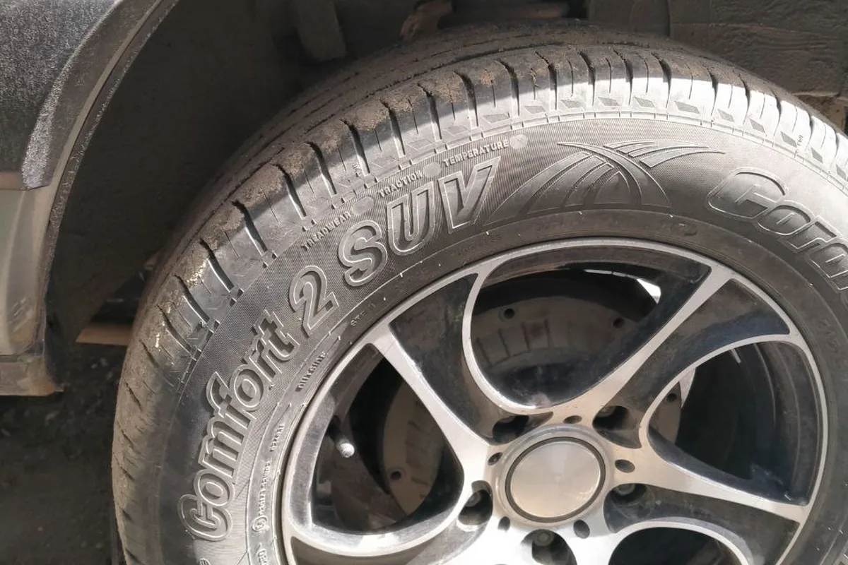 Шина Cordiant Comfort 2 SUV на заднем колесе Шевроле Нивы