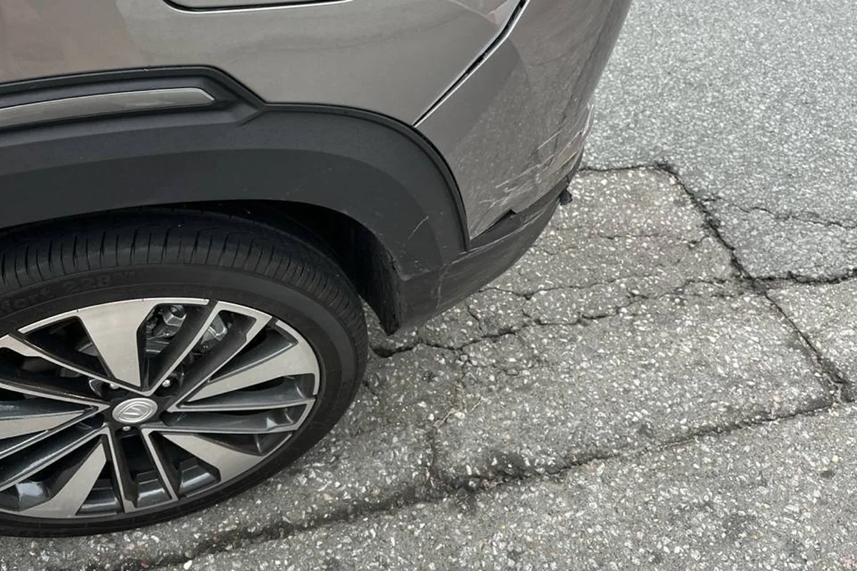 Лючок бензобака Changan CS35 Plus