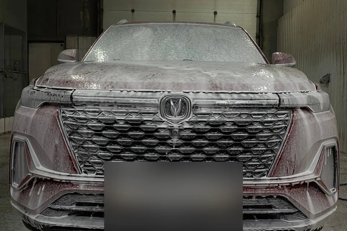 Changan CS35 Plus зимой во дворе