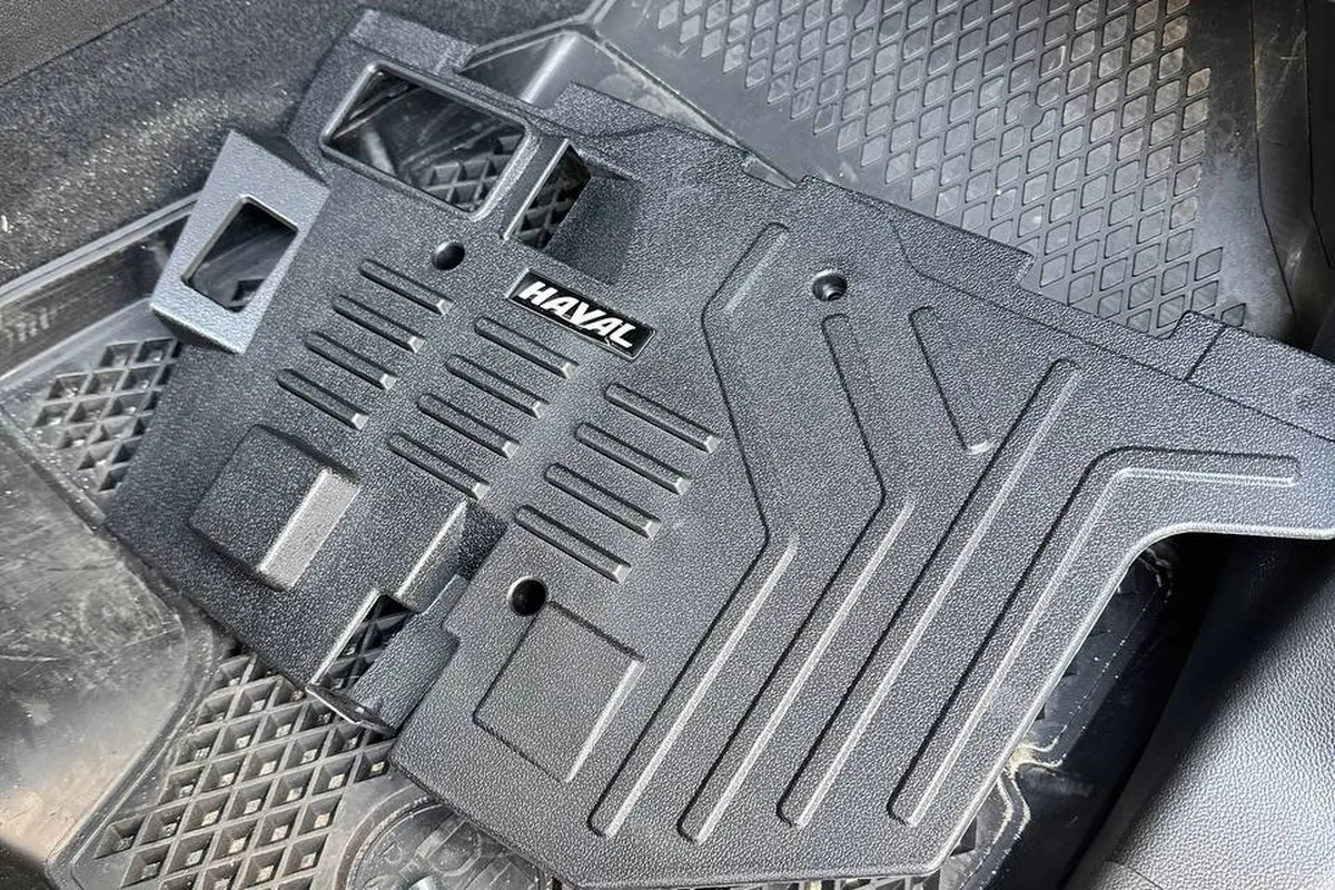Коврик в салоне Haval Dargo