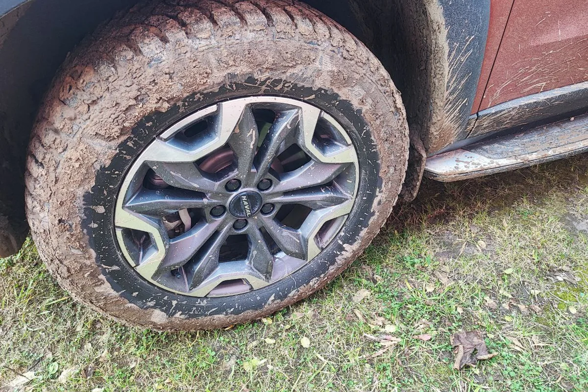 Колесо Haval Dargo на шипованной резине Dunlop Grandtrek Ice 03 235/65 R18