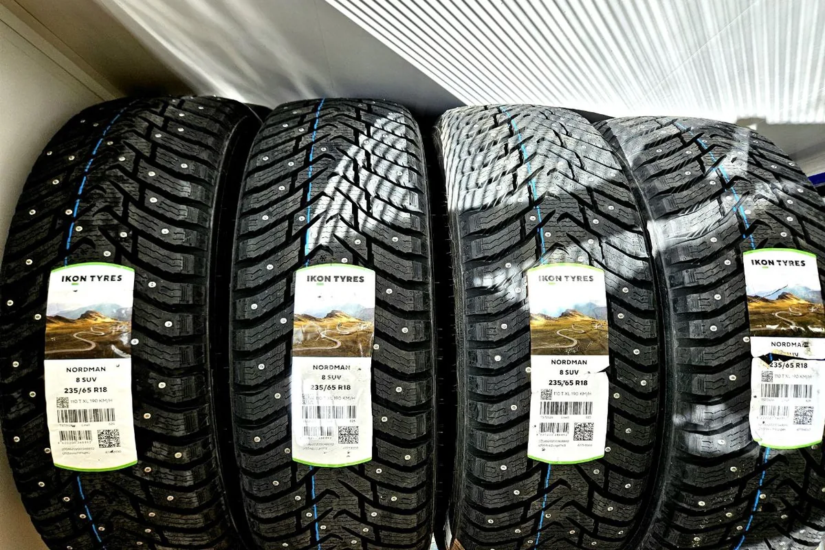 Комплект шипованных шин Ikon Nordman 8 SUV 235/65 R18 для Haval Dargo