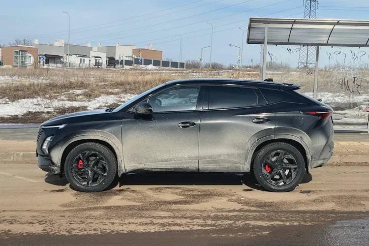 225/55 R18 с проставками на Omoda C5 — 225/55 R18 · проставки 16 мм