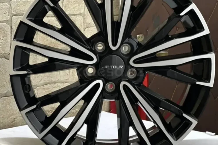 Диски от Jetour Dashing на Omoda C5 — R18
