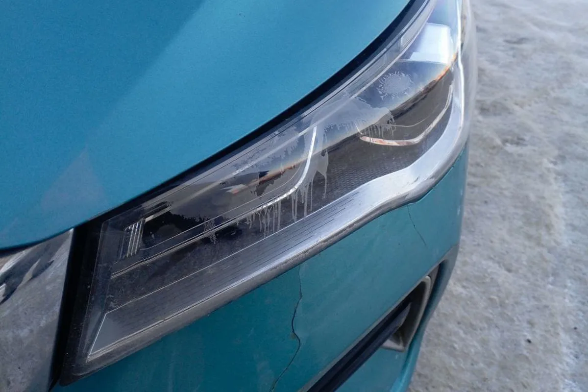 Наледь внутри фары Geely Emgrand