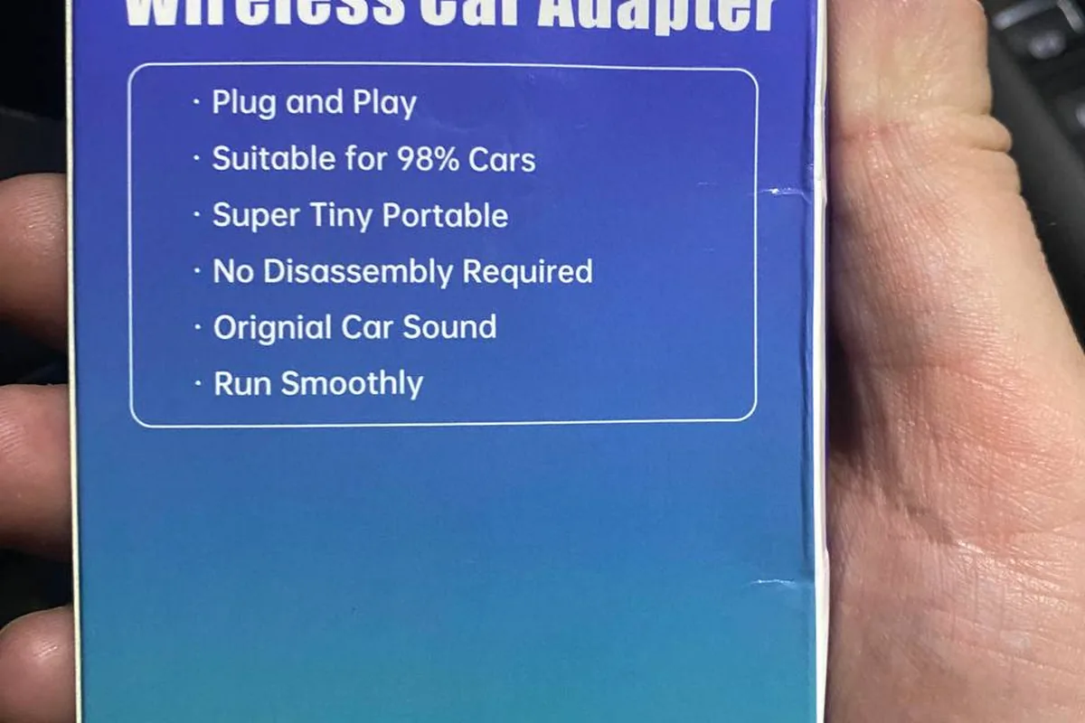 Беспроводной адаптер CarPlay для Haval F7 в упаковке