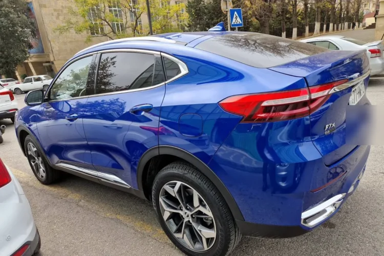 Haval F7x на штатных дисках R19 с шинами 225/55 R19