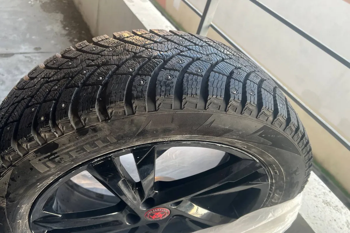 Шипованная шина Pirelli Scorpion Ice Zero 2 на диске Haval F7