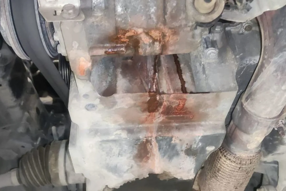 Следы антифриза на блоке 1.0 EcoBoost Форд Фокус