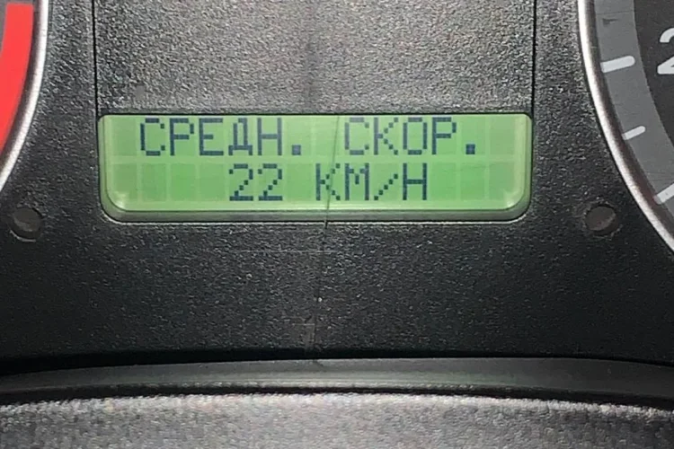 Средняя скорость на дисплее приборки Форд Фокус 2