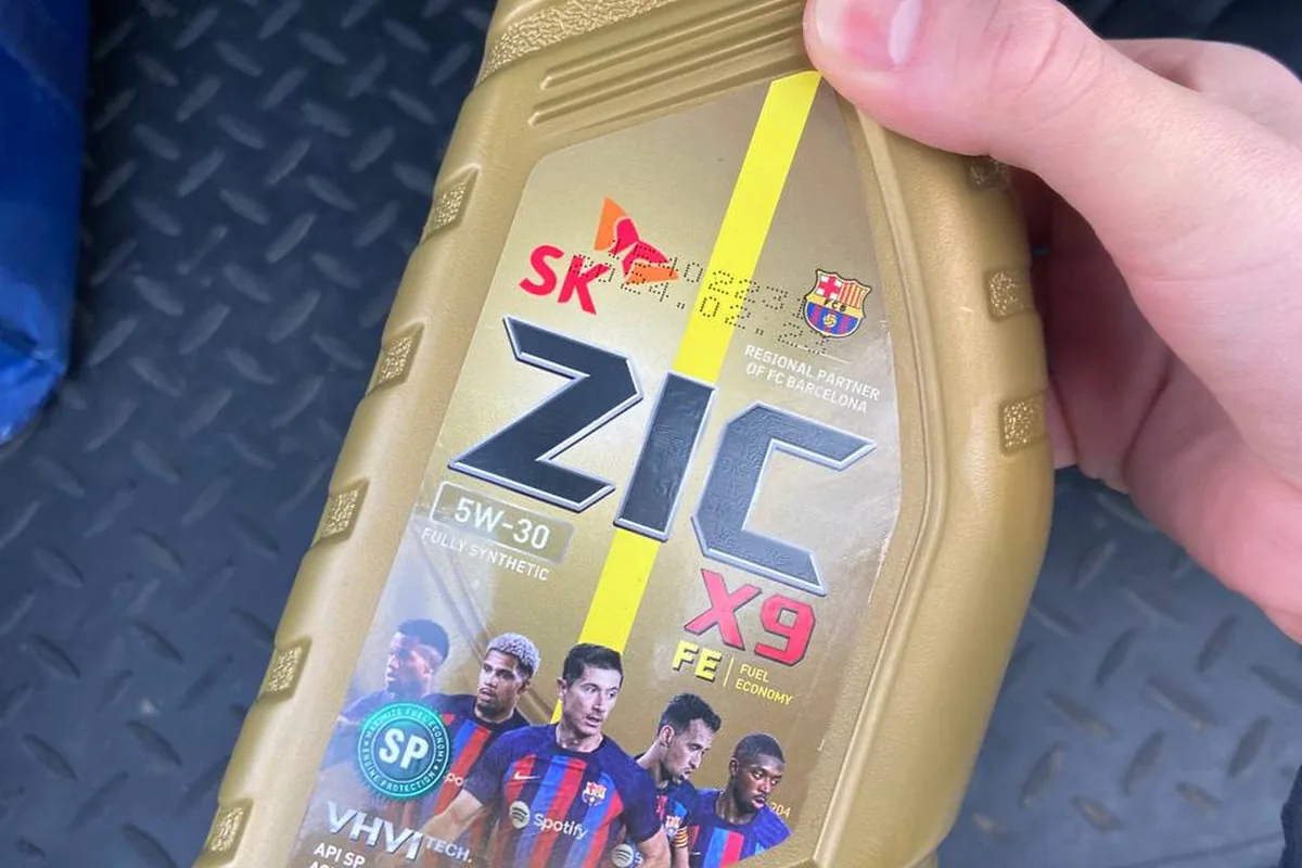 Литровая бутылка ZIC X9 FE 5W-30 для Форд Фокус 3 2.0
