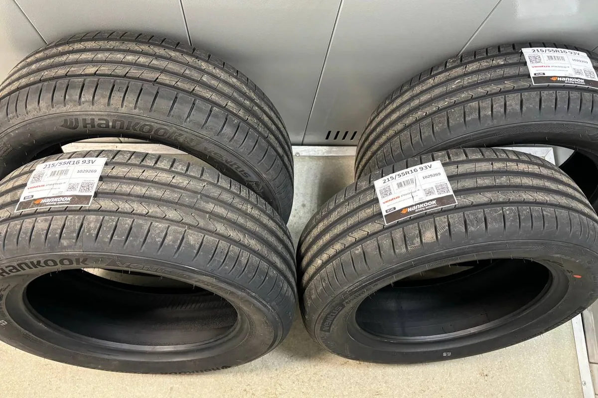 Новые летние шины Hankook 215/55 R16 перед установкой
