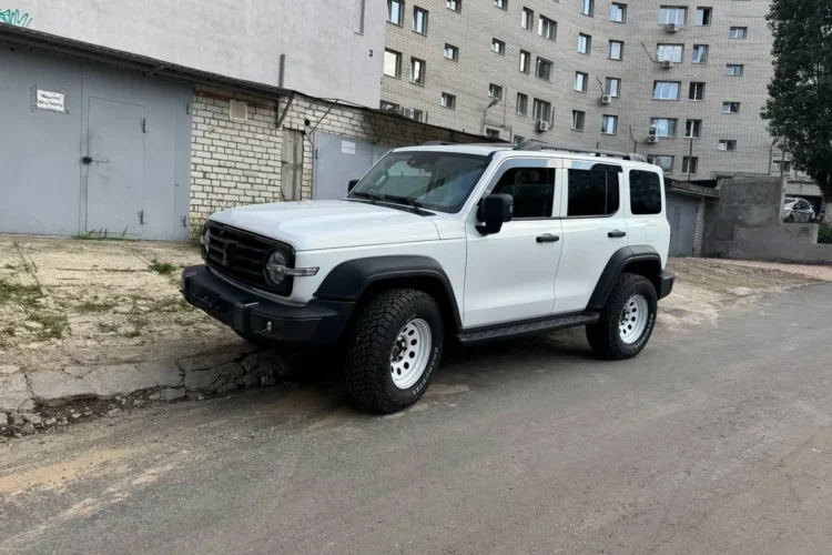 Шины Roadcruza RA7000 X/T на Tank 300 после четырёх тысяч километров