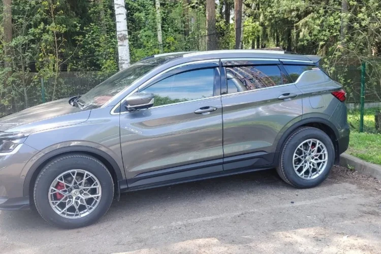 Диски 225/65 R17 на Belgee X50