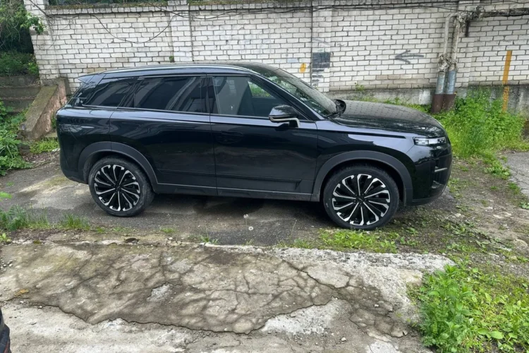 Jaecoo J7 на дисках R20 от Jaecoo J8