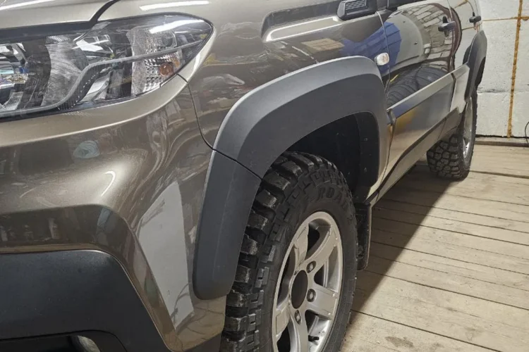 Нива Тревел на шинах Cordiant Off Road 2 215/75 R15