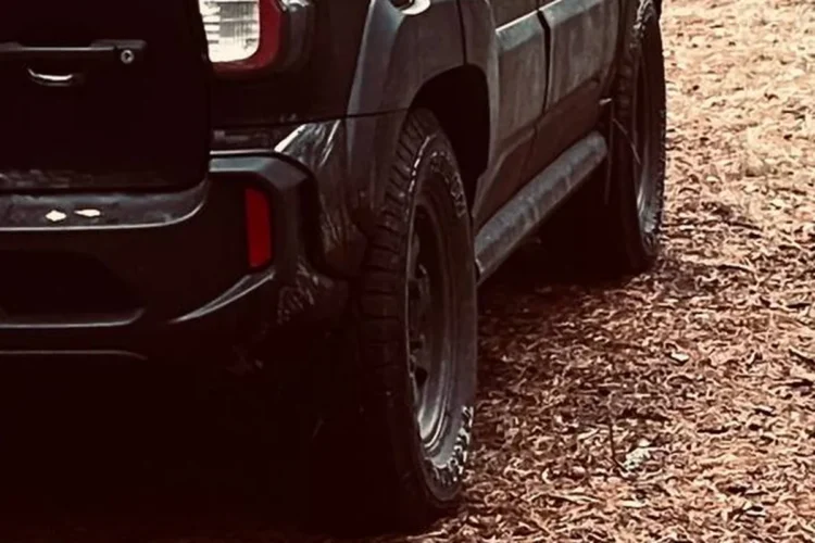 Нива Тревел на шинах 235/70 R15