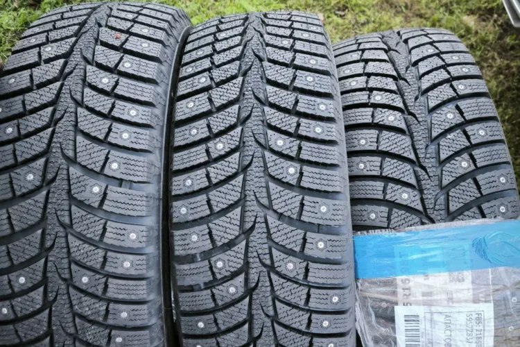 Шипованные шины Laufenn I Fit Ice 215/65 R16