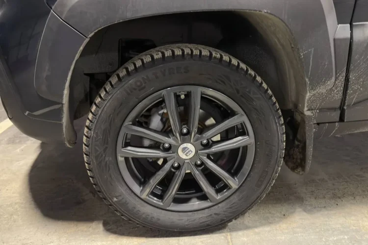Нива Тревел на шинах 235/55 R17
