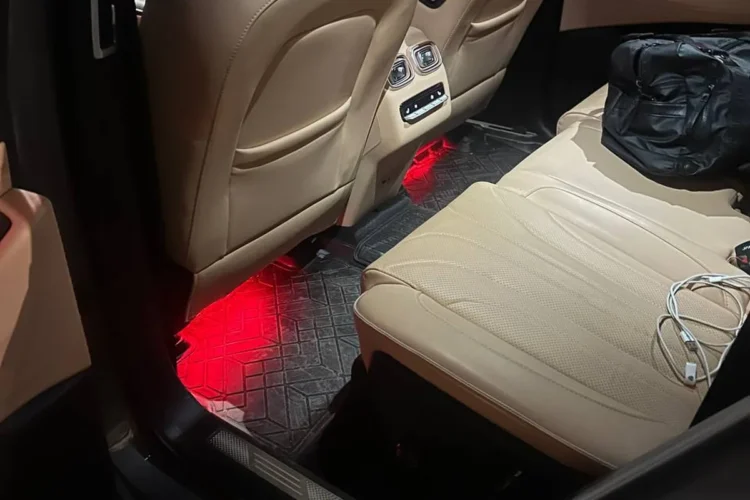 Амбиентная подсветка салона Jaecoo J8
