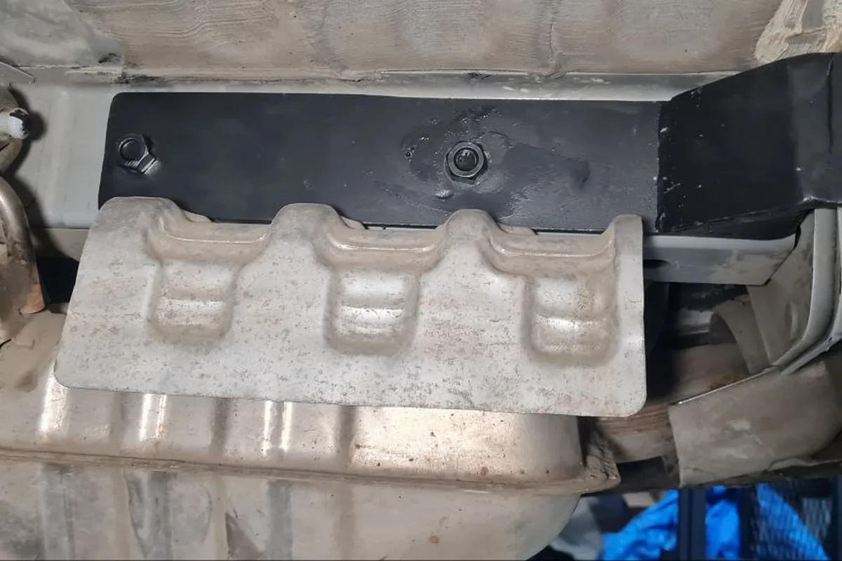 Задняя часть днища GAC GS8 с фаркопом
