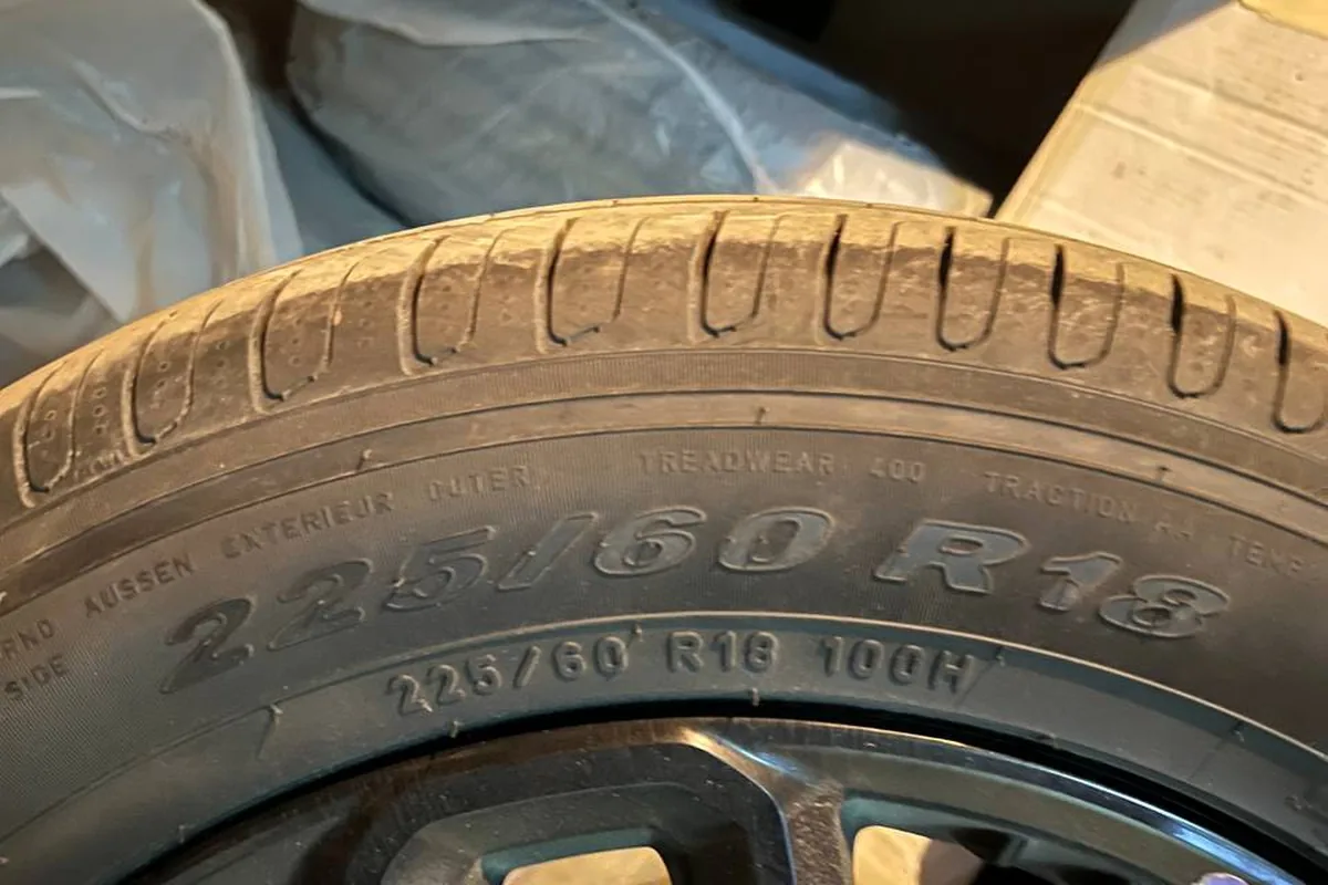 Маркировка штатной шины 225/60 R18 100H на Haval H3