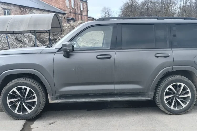 Haval H9 в профиль на зимних шинах 265/55 R19