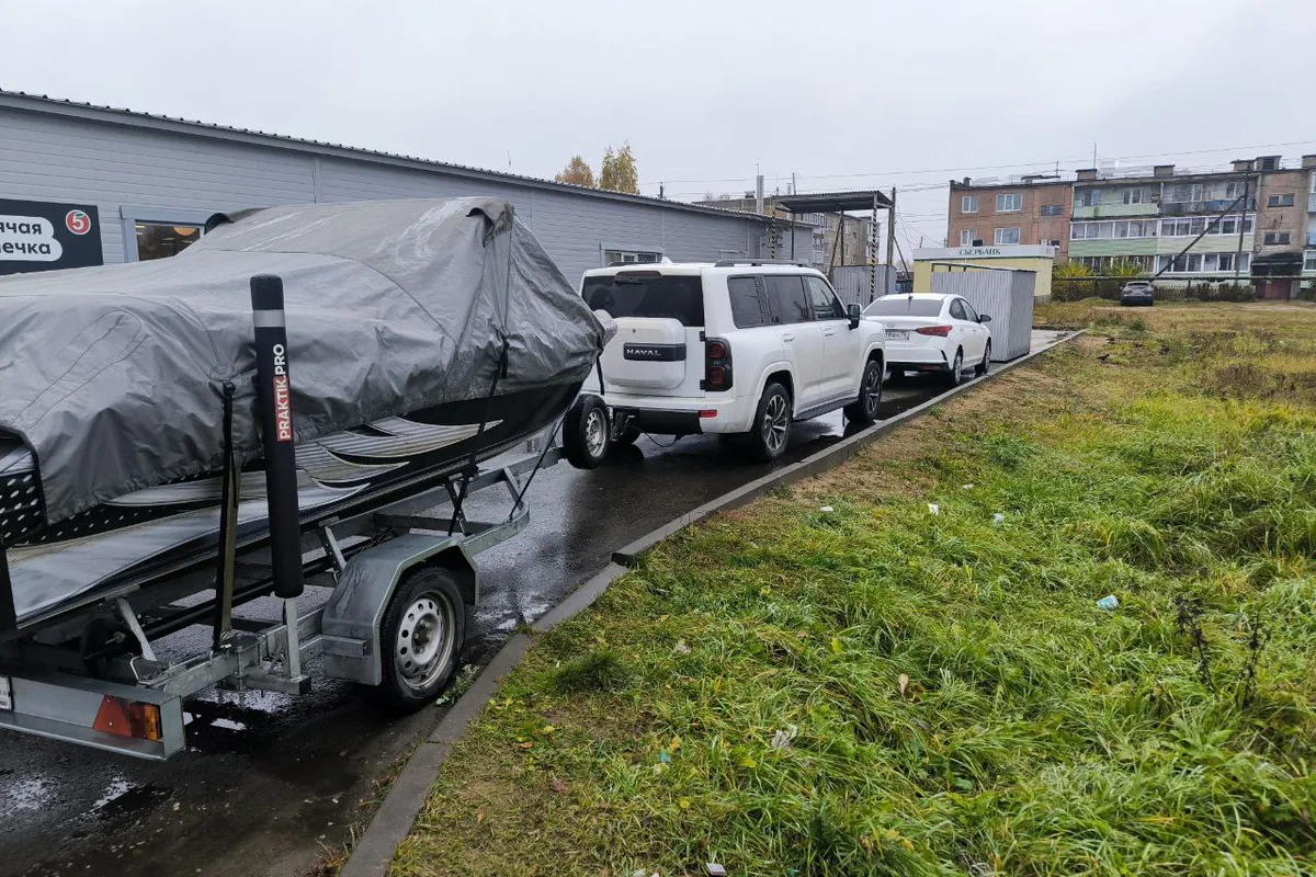 Haval H9 с прицепом в дальней поездке