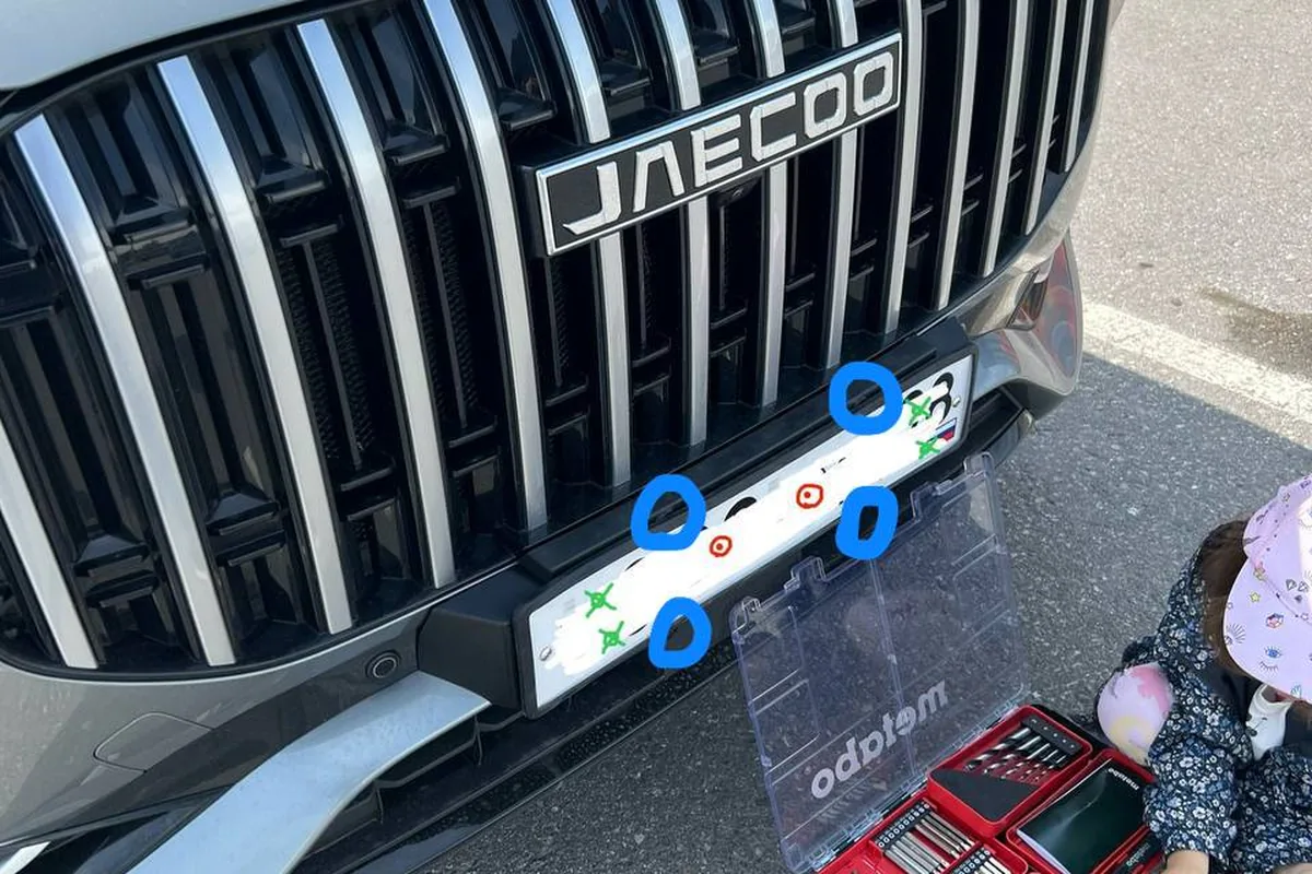 Передний бампер Jaecoo J8 с датчиками парковки