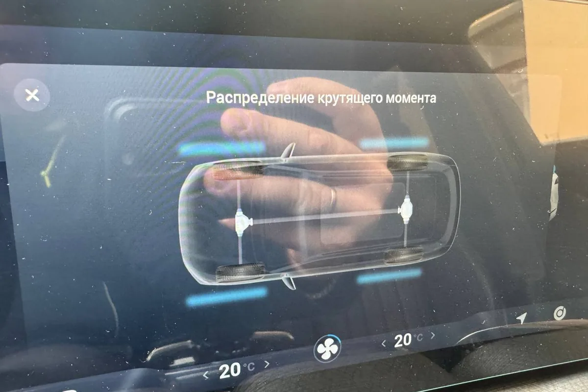 Экран распределения крутящего момента Jaecoo J8