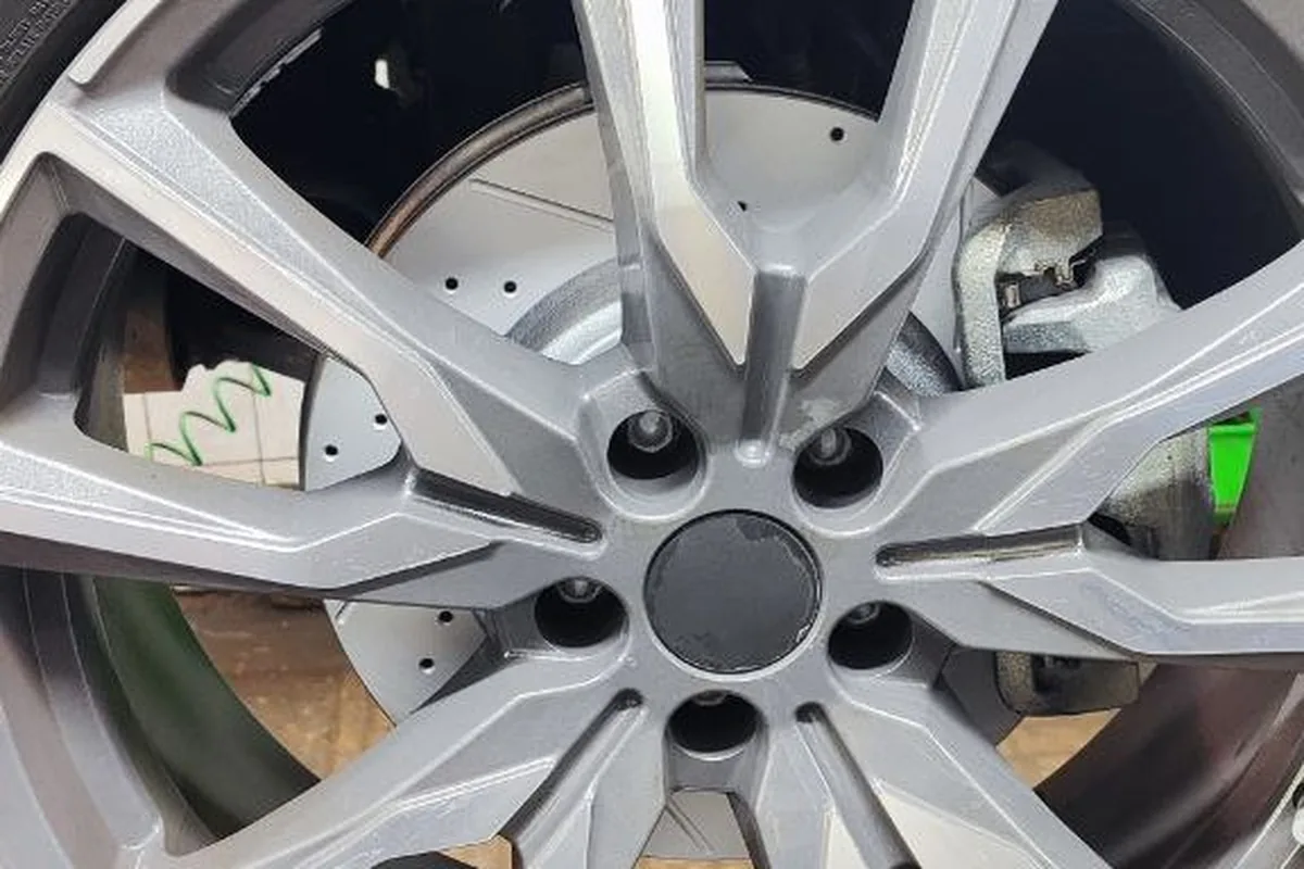Штатная шина Michelin на диске Jaecoo J8