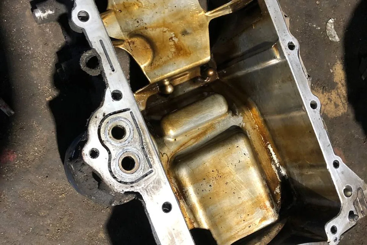 Верхняя половина поддона мотора G4FA 1.4 Kia Rio 3